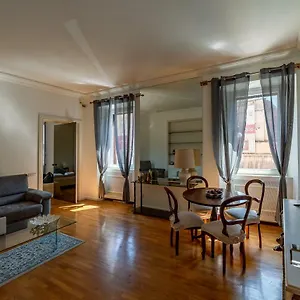 Casa vacanze Rhome Trevi, Roma
